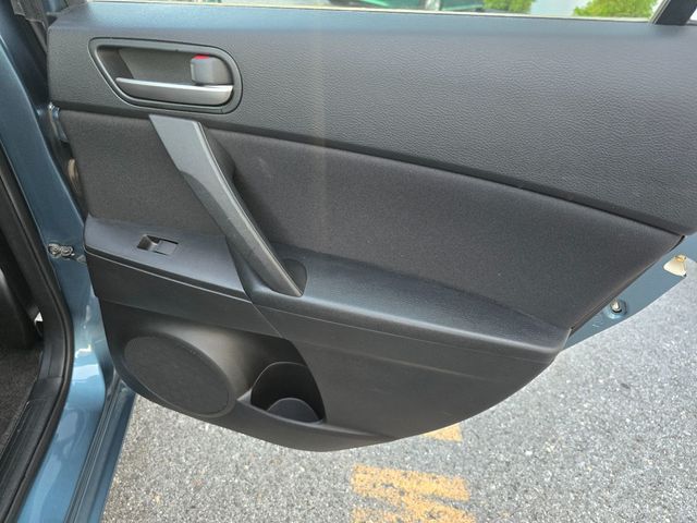 2011 Mazda Mazda3 4dr Sedan Manual i Touring - 23070872 - 15