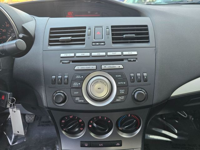 2011 Mazda Mazda3 4dr Sedan Manual i Touring - 23070872 - 20