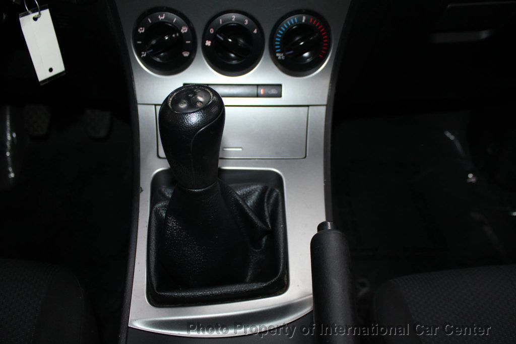 2011 Mazda Mazda3 4dr Sedan Manual i Touring - 22921847 - 14