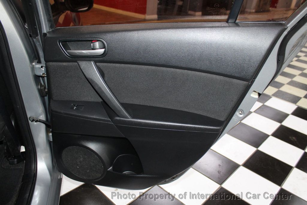 2011 Mazda Mazda3 4dr Sedan Manual i Touring - 22921847 - 22