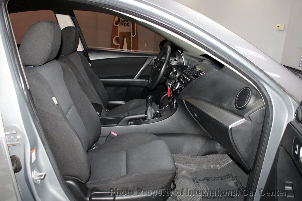 2011 Mazda Mazda3 4dr Sedan Manual i Touring - 22921847 - 26