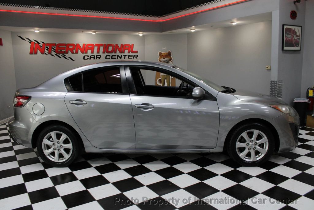 2011 Mazda Mazda3 Touring photo 3