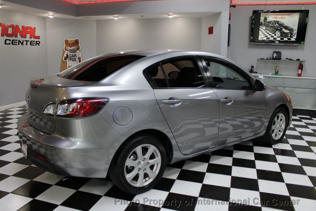 2011 Mazda Mazda3 Touring photo 4