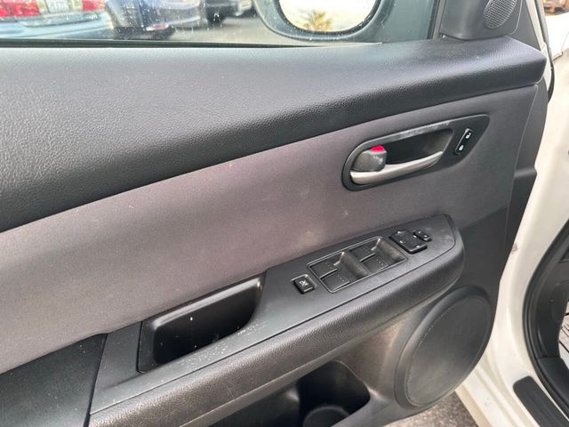 2011 Mazda MAZDA6 i Sport 4dr Sedan 5A - 23011273 - 12