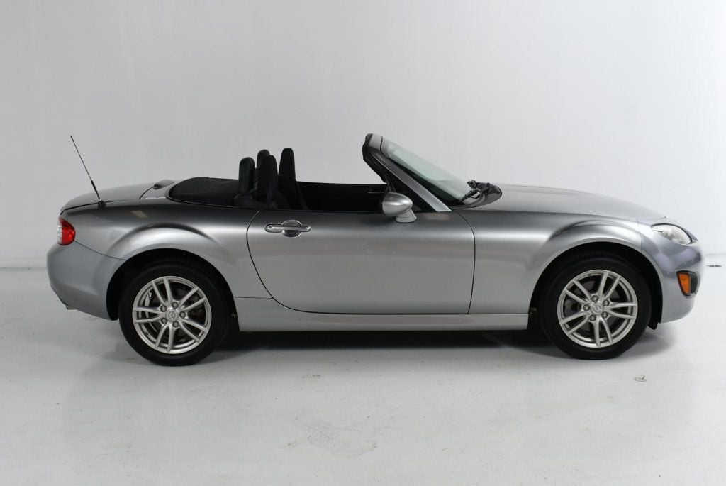 2011 Mazda MX-5 Miata 2dr Convertible Manual Sport - 22486221 - 7