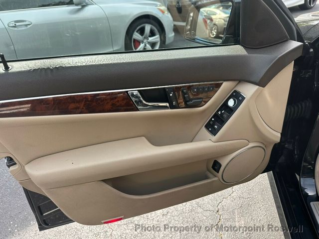 2011 Mercedes-Benz C-Class 4dr Sedan C 300 Luxury 4MATIC - 23022625 - 8