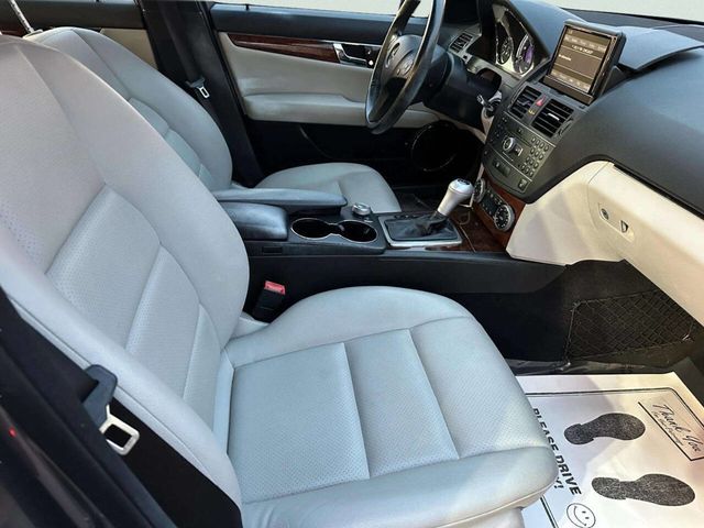 2011 Mercedes-Benz C-Class 4dr Sedan C 300 Luxury 4MATIC - 22961864 - 12