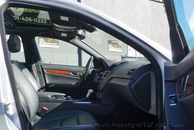 2011 Mercedes-Benz C-Class 4dr Sedan C 300 Sport 4MATIC - 22974491 - 10