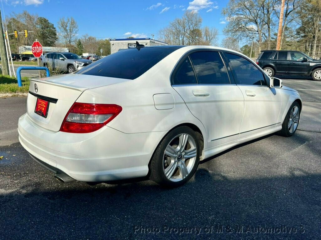 2011 Mercedes-Benz C-Class 4dr Sedan C 300 Sport RWD - 22382853 - 5