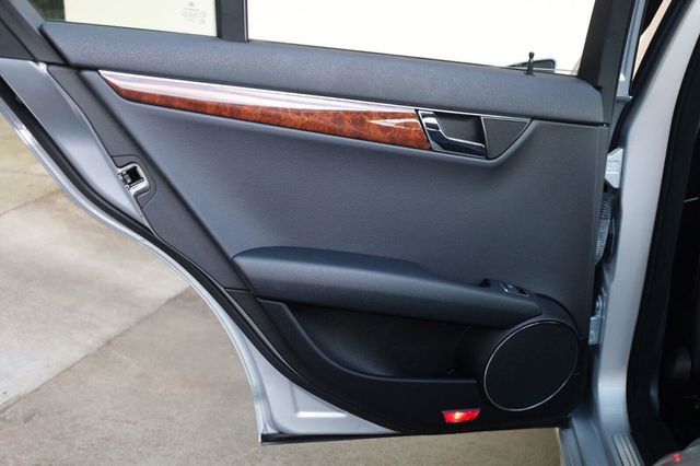 2011 Mercedes-Benz C-Class C300 - 23052444 - 15
