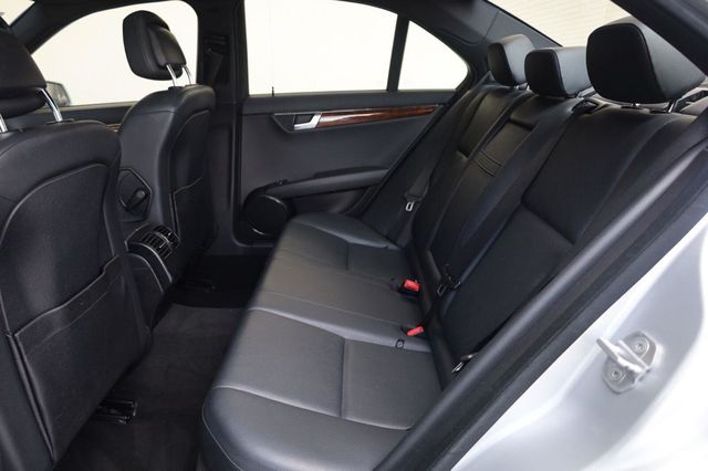 2011 Mercedes-Benz C-Class C300 - 23052444 - 16