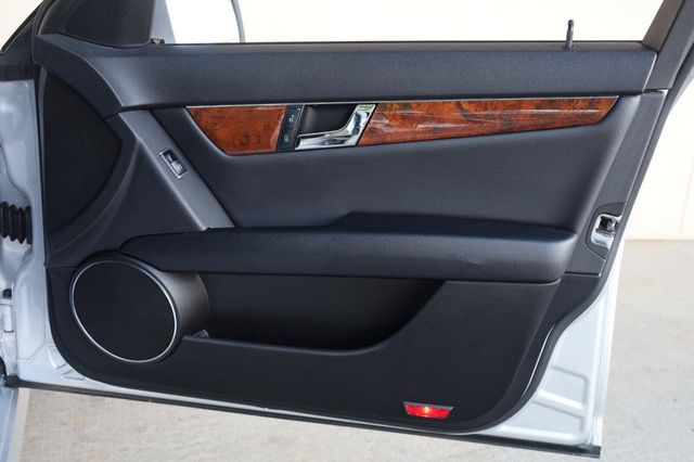 2011 Mercedes-Benz C-Class C300 - 23052444 - 21