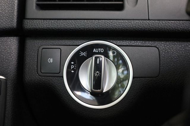 2011 Mercedes-Benz C-Class C300 - 23052444 - 30