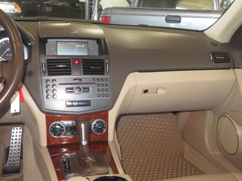 2011 Mercedes-Benz C-Class C300 SPORT EXTRA CLEAN 4DOOR 21 SERVICE RECORDS LOW LOW MILES  - 23005268 - 32