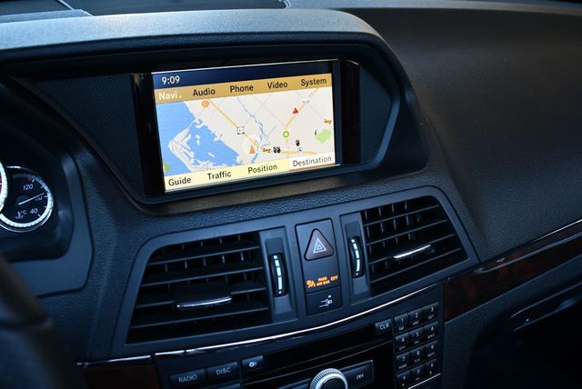 2011 Mercedes-Benz E-Class 2 Door Cabriolet E 350 RWD W/P1 Package and Navigation - 22969252 - 12