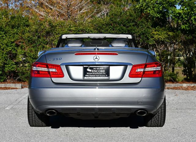 2011 Mercedes-Benz E-Class 2 Door Cabriolet E 350 RWD W/P1 Package and Navigation - 22969252 - 4