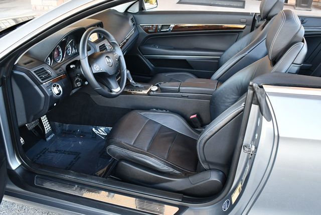 2011 Mercedes-Benz E-Class 2 Door Cabriolet E 350 RWD W/P1 Package and Navigation - 22969252 - 50