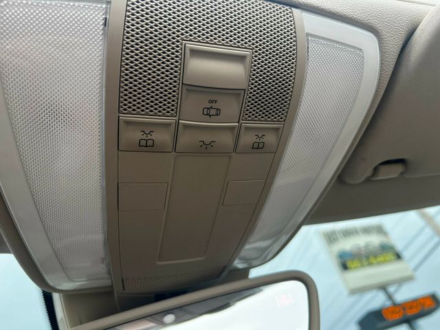 2011 Mercedes-Benz E-Class 2dr Cabriolet E 350 RWD - 21840239 - 24