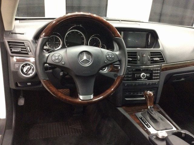 2011 Mercedes-Benz E-Class 2dr Cabriolet E 550 RWD - 22724377 - 13