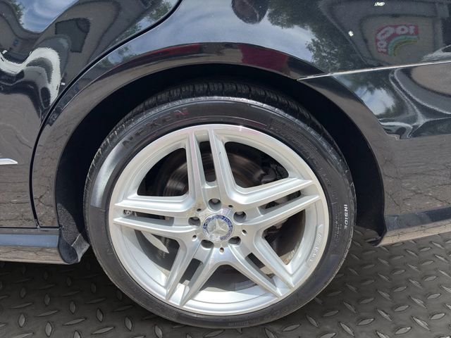 2011 Mercedes-Benz E-Class CLEAN CARFAX, PADDLE SHIFT, NAVI, WOODGRAIN, SUNROOF, HTD SEATS! - 22360289 - 27