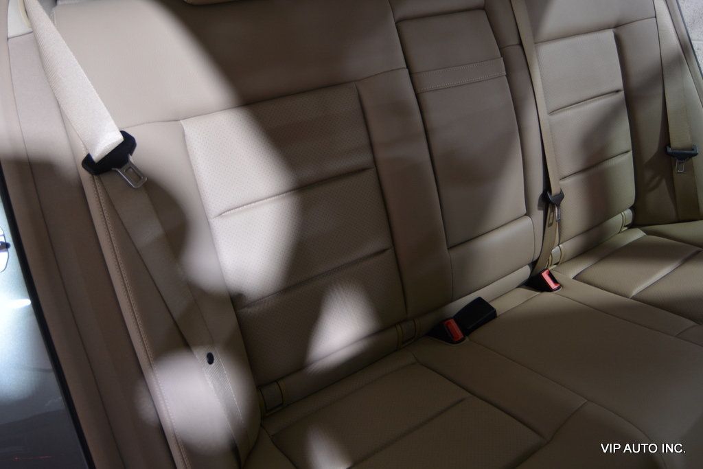 2011 Mercedes-Benz E-Class E 350 4dr Sedan E350 Luxury RWD - 22892223 - 25