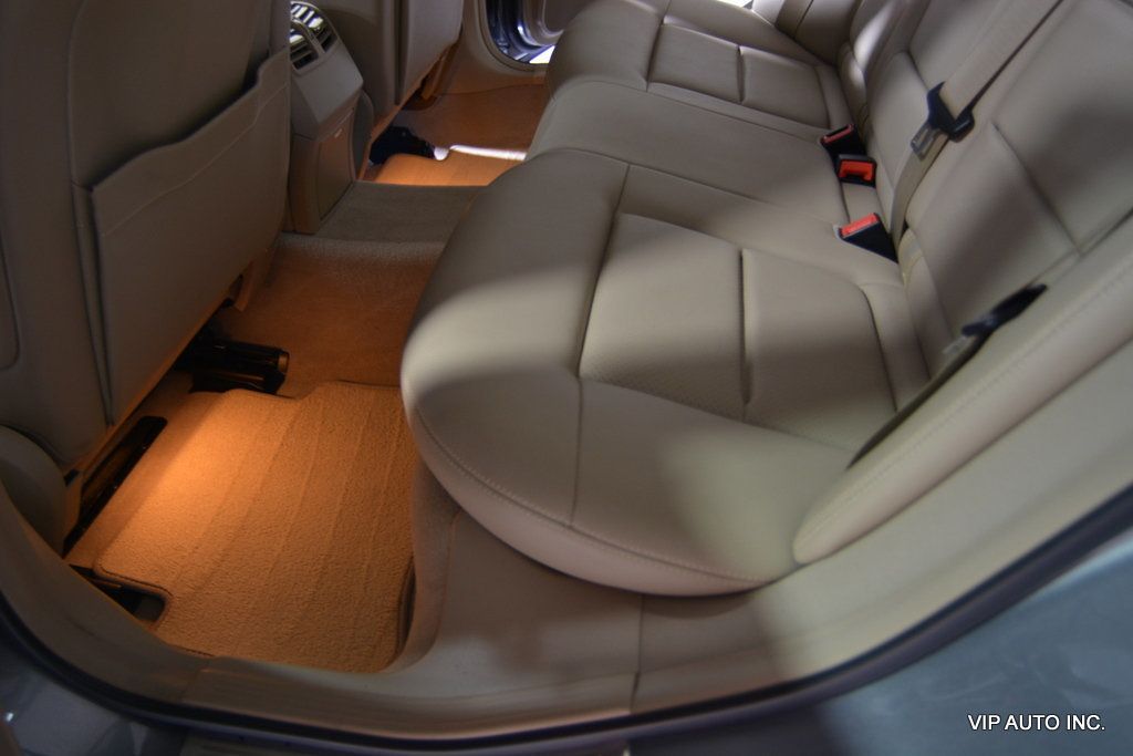 2011 Mercedes-Benz E-Class E 350 4dr Sedan E350 Luxury RWD - 22892223 - 26