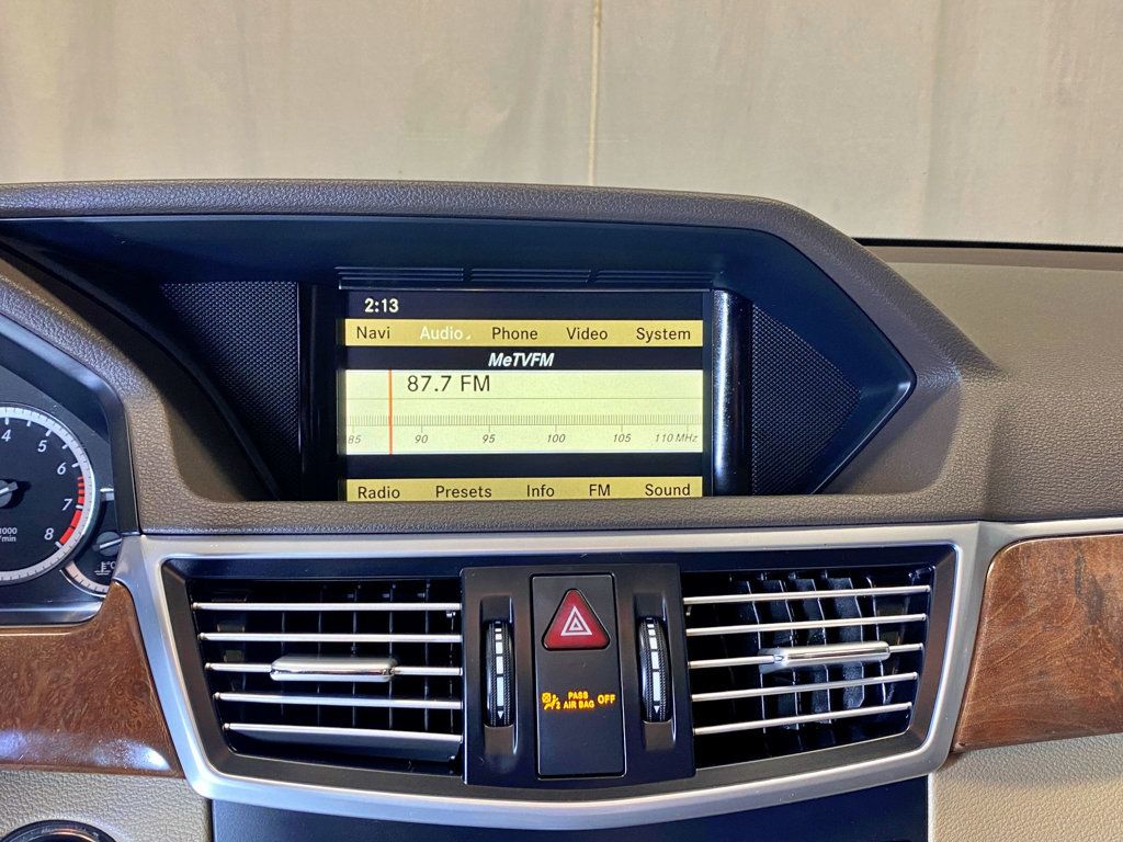 2011 Mercedes-Benz E-Class E 350 4dr Sedan E350 Sport 4MATIC - 23022542 - 32
