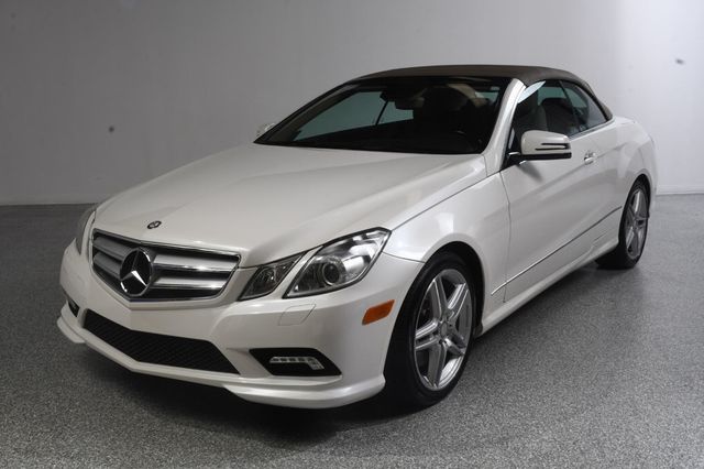 2011 Mercedes-Benz E-Class E 550 2dr Cabriolet E550 RWD - 23075552 - 1