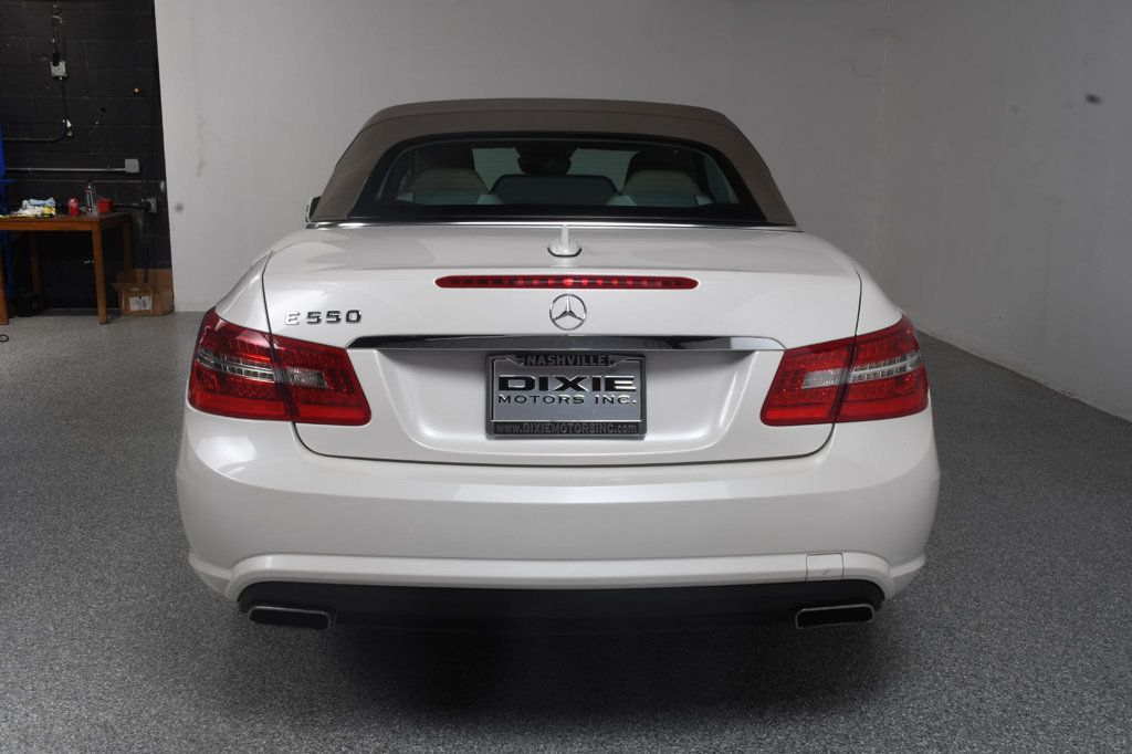 Mercedes-Benz E 550 photo 22