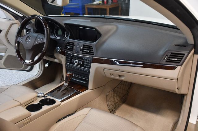 2011 Mercedes-Benz E-Class E 550 2dr Cabriolet E550 RWD - 23075552 - 31
