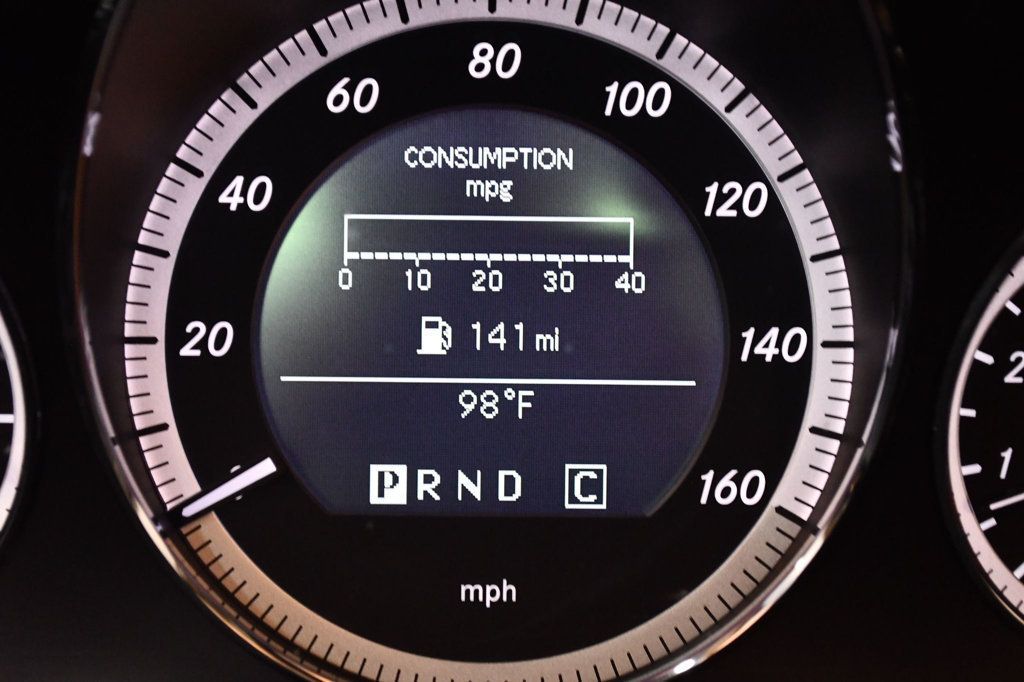 Mercedes-Benz E 550 photo 48