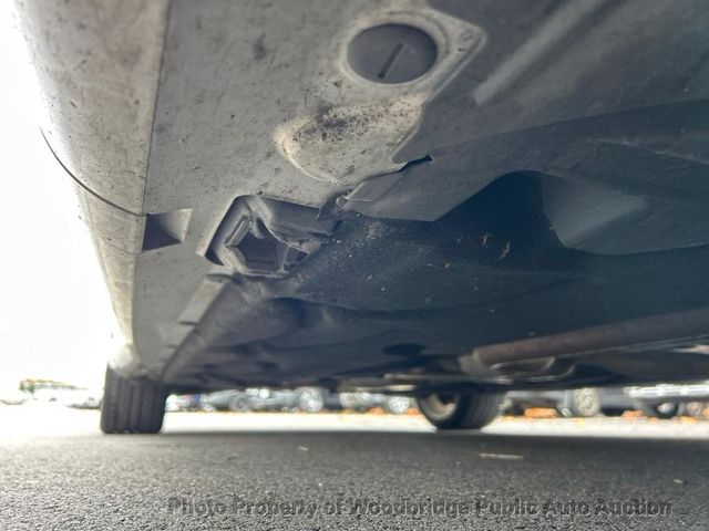 2011 Mercedes-Benz E-Class E 550 4dr Sedan E550 Sport 4MATIC - 22945436 - 16