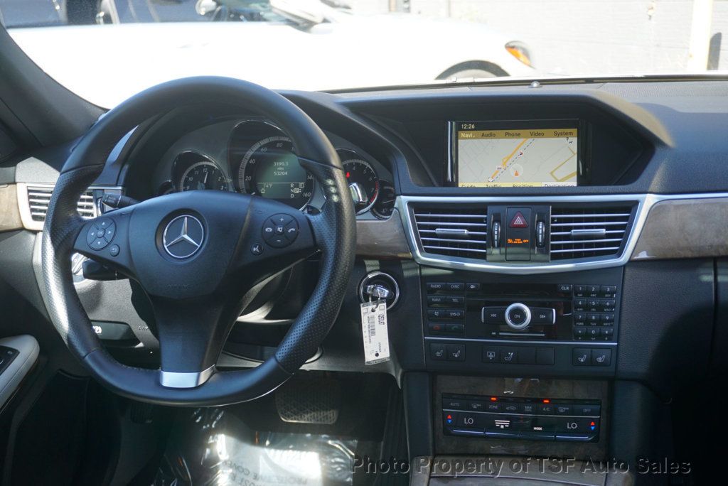 2011 Mercedes-Benz E-Class E550 4MATIC MASSAGE/DYNAMIC/HOT&COOL SEATS VERY LOW MILES  - 23093506 - 17