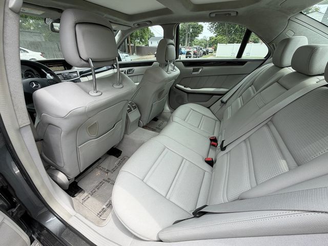 2011 Mercedes-Benz E-Class E63 AMG, SUNROOF, AMG PERFORMANCE PKG, NAVI, DRIVE ASSISTANCE - 23039695 - 12
