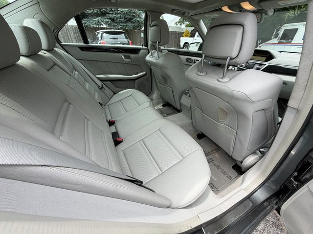 2011 Mercedes-Benz E-Class E63 AMG, SUNROOF, AMG PERFORMANCE PKG, NAVI, DRIVE ASSISTANCE - 23039695 - 14