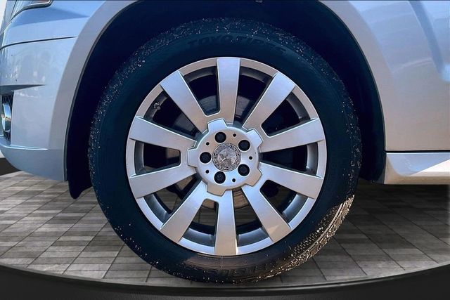 2011 Mercedes-Benz GLK 4MATIC 4dr GLK 350 - 22971537 - 36