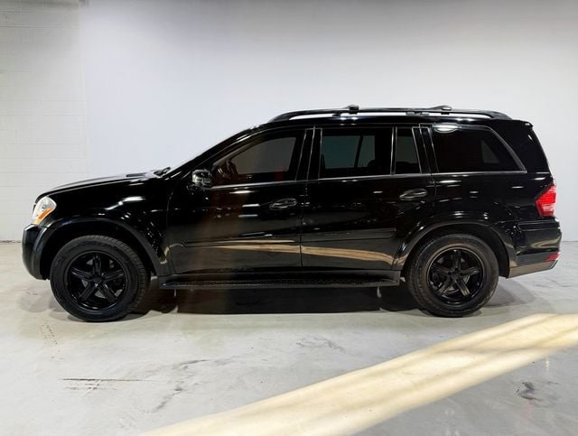 2011 Mercedes-Benz GL-Class 4MATIC 4dr GL 550 - 22928357 - 3