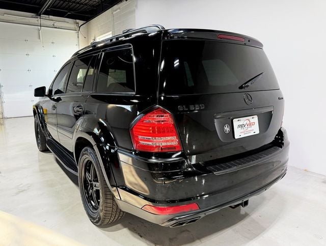 2011 Mercedes-Benz GL-Class 4MATIC 4dr GL 550 - 22928357 - 4