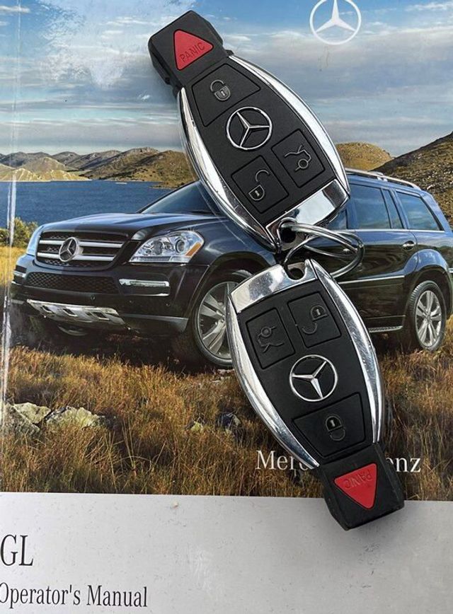 2011 Mercedes-Benz GL-Class GL 550 4MATIC AWD 4dr SUV - 21406046 - 36