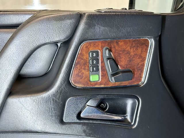 2011 Mercedes-Benz G-Class G 550 4MATIC 4dr G550 - 23026652 - 16
