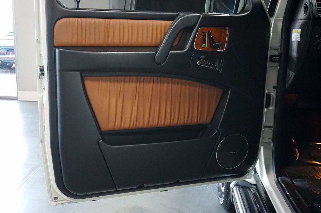 2011 Mercedes-Benz G-Class *G55 AMG* *White/Brown* *Designo Interior* *V8 Supercharged* - 23073608 - 16