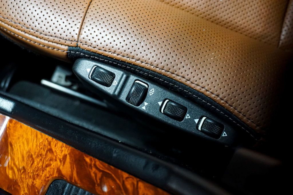 2011 Mercedes-Benz G-Class *G55 AMG* *White/Brown* *Designo Interior* *V8 Supercharged* - 23073608 - 61