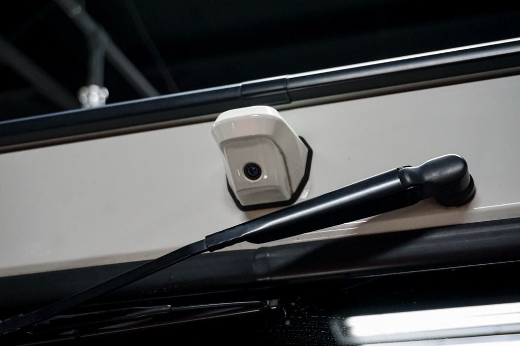 2011 Mercedes-Benz G-Class *G55 AMG* *White/Brown* *Designo Lthr* *V8 S/C* *Only 61k Miles* - 23006890 - 46