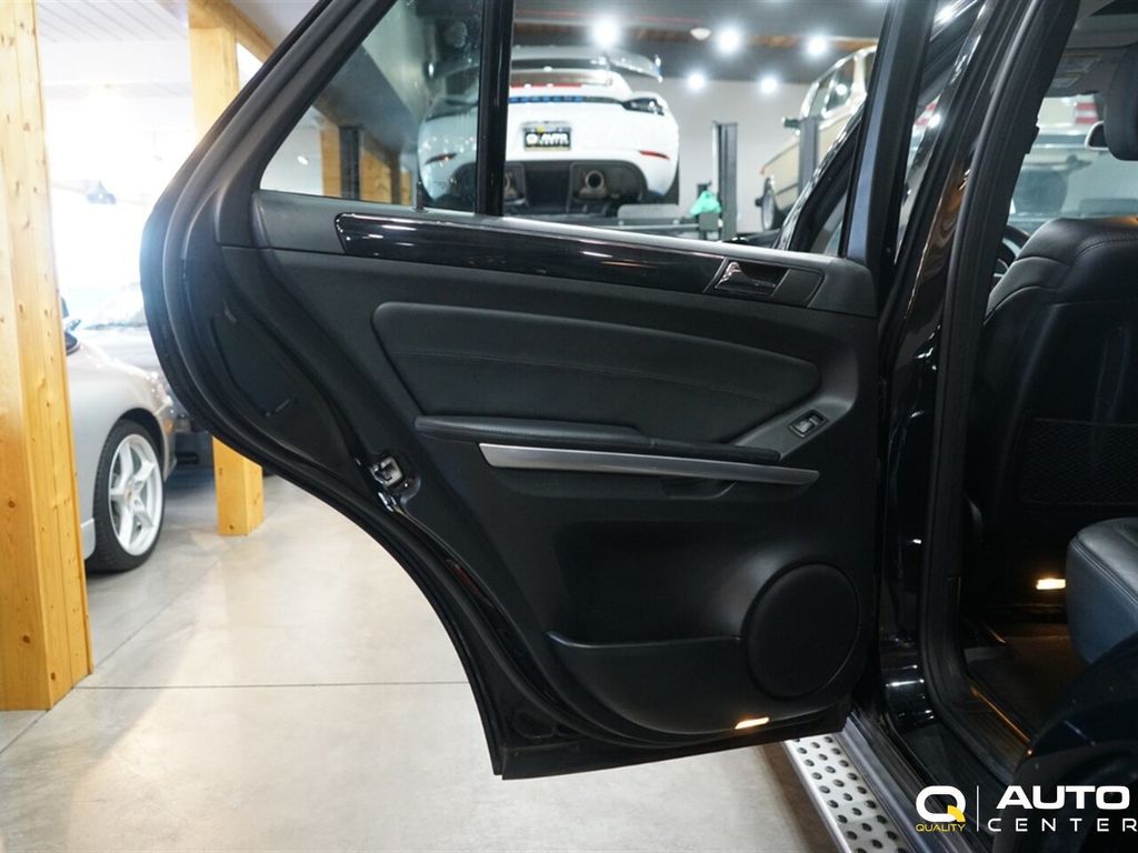 2011 Mercedes-Benz M-Class  - 23044315 - 25