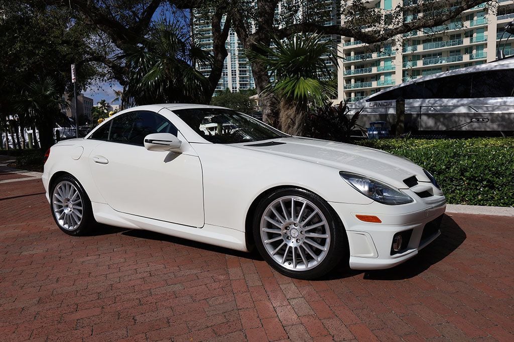 2011 Mercedes-Benz SLK 2dr Roadster SLK 300 - 22764100 - 16