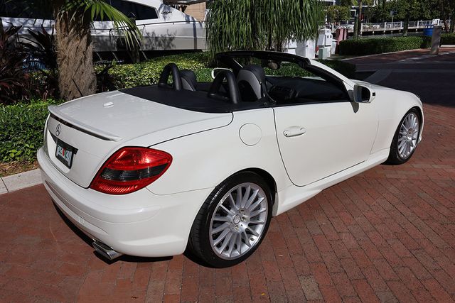 2011 Mercedes-Benz SLK 2dr Roadster SLK 300 - 22764100 - 56