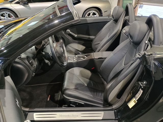 2011 Mercedes-Benz SLK SLK300 AMG Sport Clean Carfax - 23027666 - 16