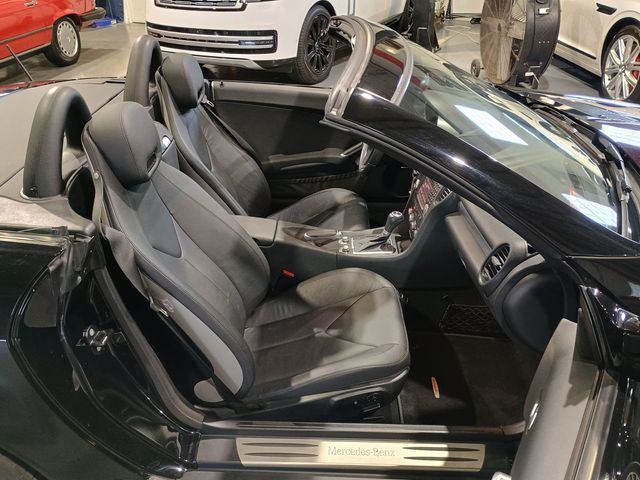 2011 Mercedes-Benz SLK SLK300 AMG Sport Clean Carfax - 23027666 - 34
