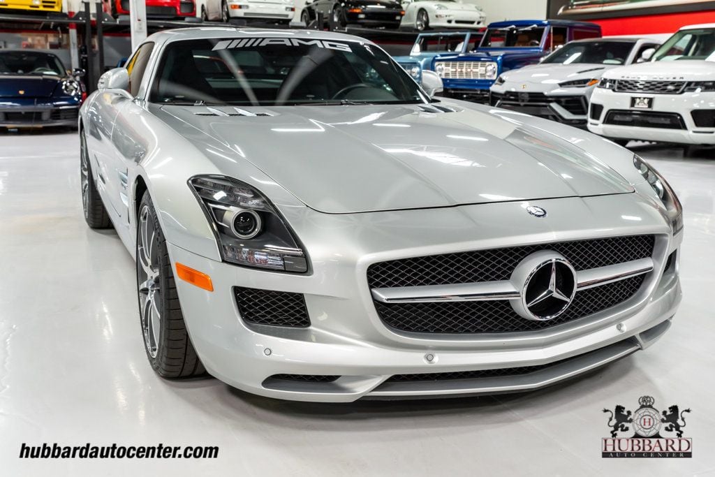 2011 Mercedes-Benz SLS AMG 2dr Coupe SLS AMG - 22585818 - 10