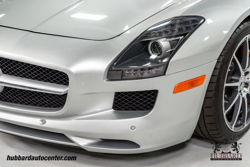 2011 Mercedes-Benz SLS AMG 2dr Coupe SLS AMG - 22585818 - 13